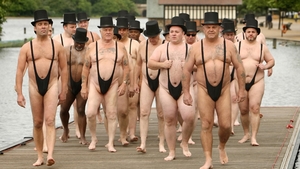 Fac reclama in costumul lui Borat! FOTO