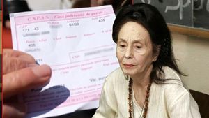 De necrezut ce pensie are Adriana Iliescu. Câți lei primește de la stat fosta profesoară de limba română