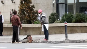 Gogule, probleme? Cum fura cu zambetul pe buze doi hoti de “patru stele” chiar din fata unui hotel de lux din Bucuresti