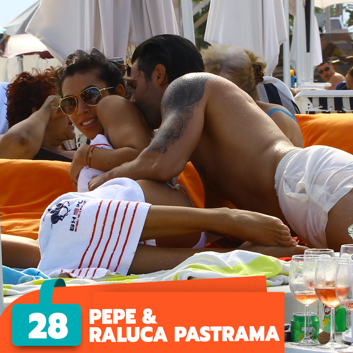 Top 30 vedete care se sărută pasional, pe plajă și în mare. Ele sunt „bunăciunile” care s-au „dezbrăcat” de orice inhibiție!