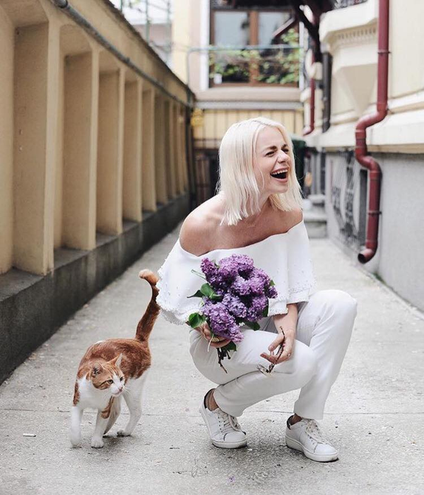 La aproape doi ani și jumătate de când a adus-o pe lume pe fetița ei, a apărut și prima poză cu chipul fiicei lui Jojo