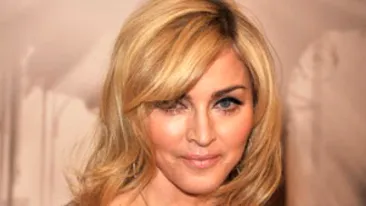 Botoxul a distrus-o! Madonna a ajuns de nerecunoscut din cauza operatiilor estetice! Si-a ingrozit fanii la ultimul concert