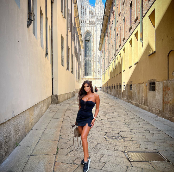 Corina Niculescu, "bunăciunea" cu care Paul Nicolau a înlocuit-o pe Adelina Nica (foto: Instagram)