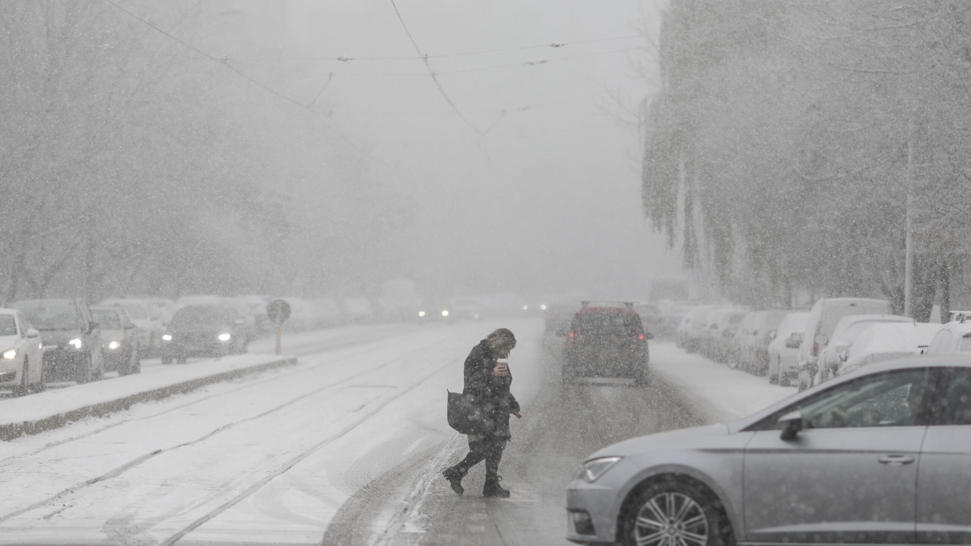 A nins ca în poveşti în Bucureşti! Cum arăta Capitala la primele ore ale dimineţii