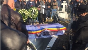 Tudor Simionov, românul ucis de Revelion la Londra, a fost înmormântat! În această vară trebuia să se căsătorească