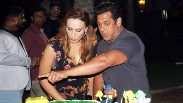 Vestea care a șocat-o pe Iulia Vântur! Salman Khan are o soție și….