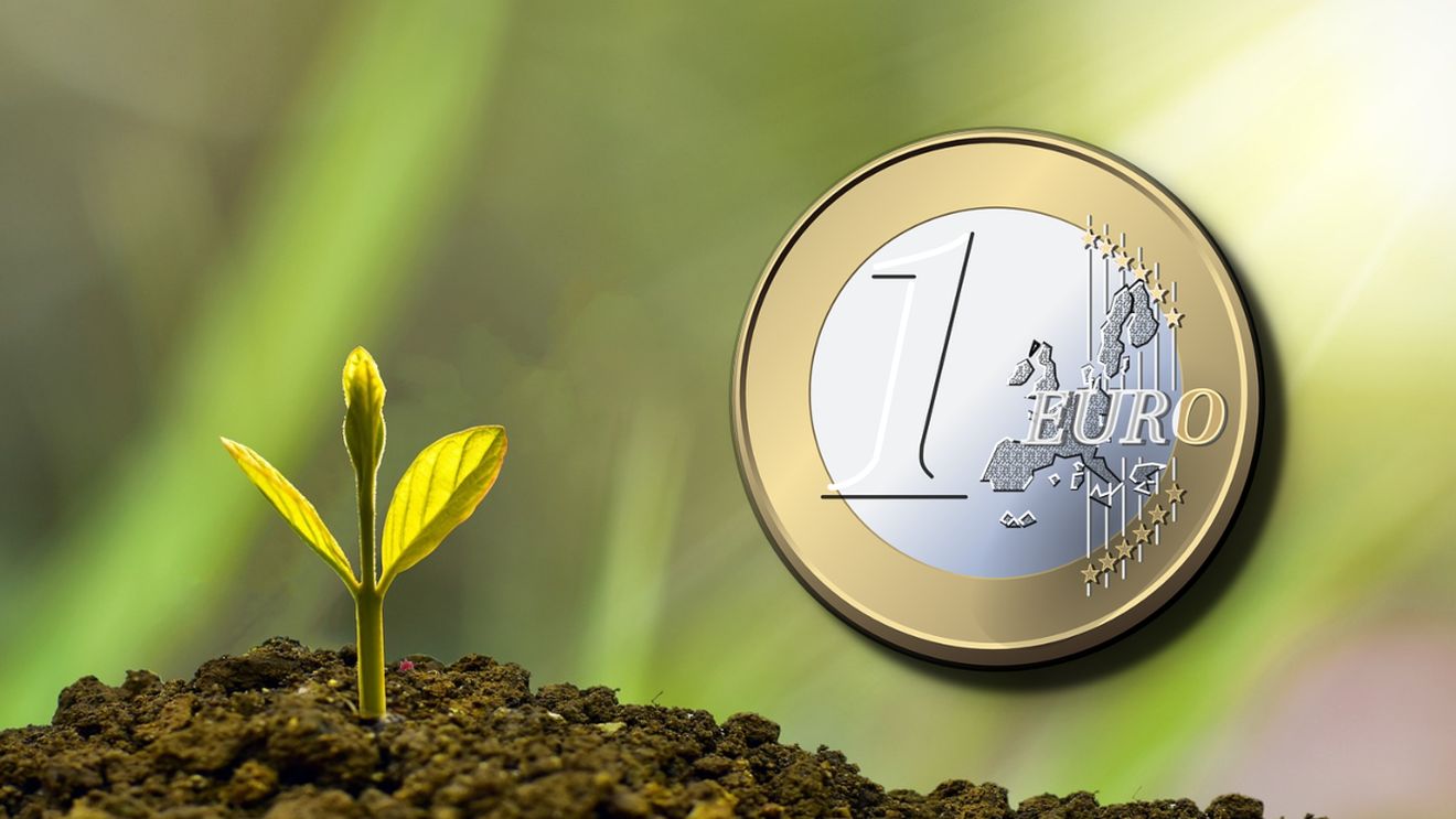 Curs BNR 7 iunie 2023. Cât a ajuns să valoreze euro, dolarul și lira sterlină. Ce se întâmplă cu ROBOR