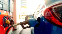 Ce să faci dacă ALIMENTEZI cu COMBUSTIBILUL greșit? Greșeala care distruge motorul