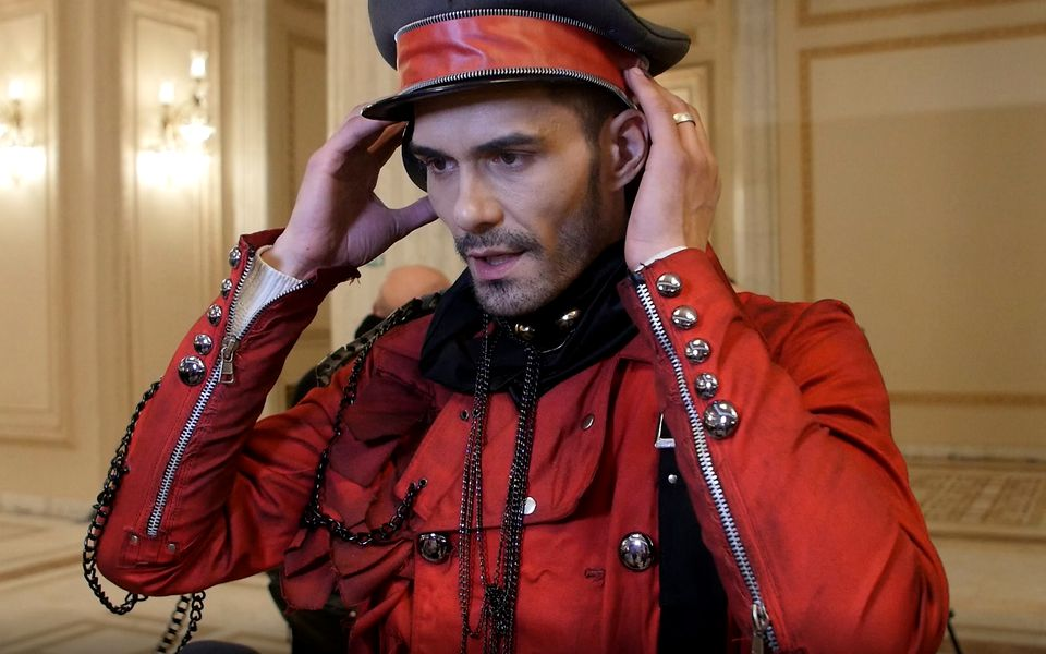 George Burcea este actor la Teatrul Național