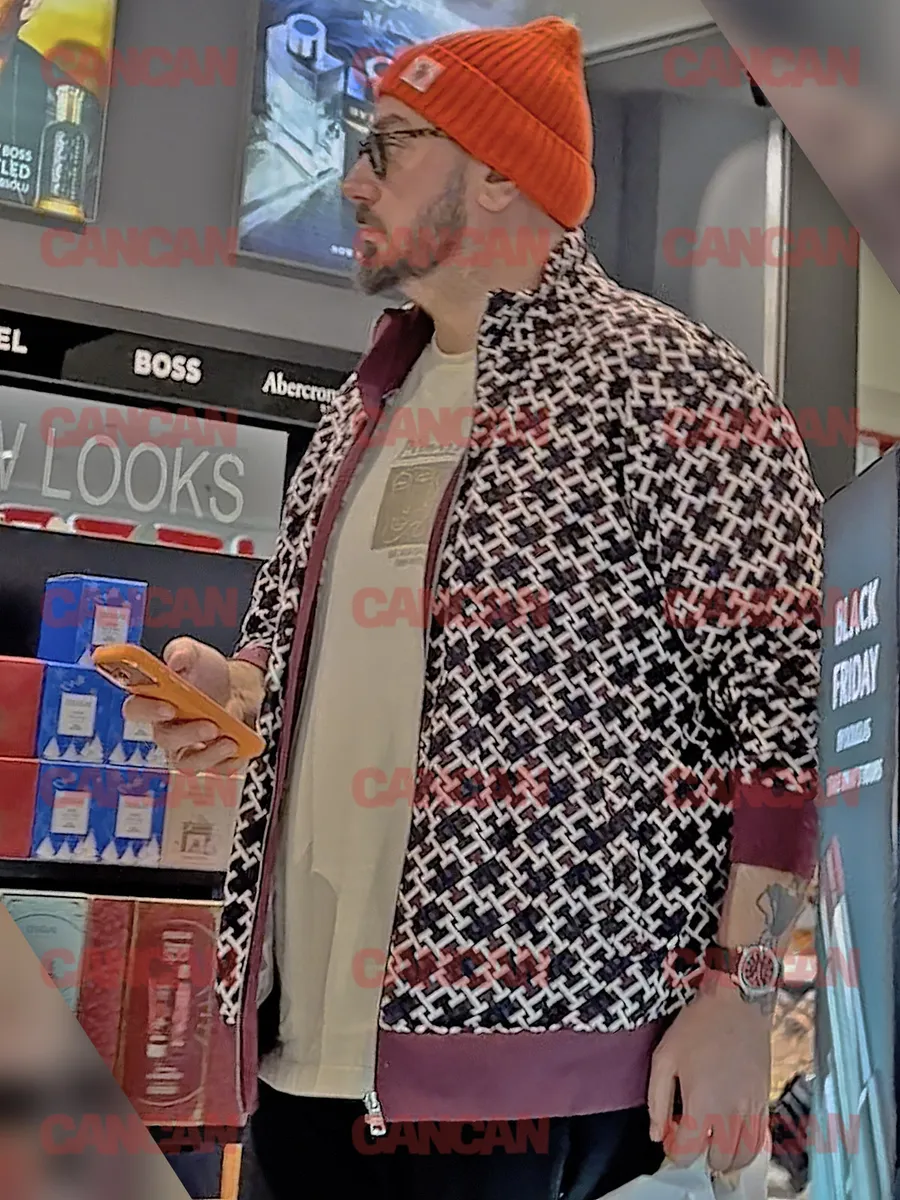 Micutzu a fost în misiune printre rafturile cu parfumuri 