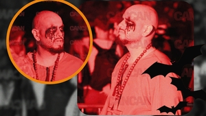 Creativitatea a dat pe-afară și de Halloween! BRomania s-a costumat în călugăr cu chef de party. N-a venit să sfințească, ci să păcătuiască