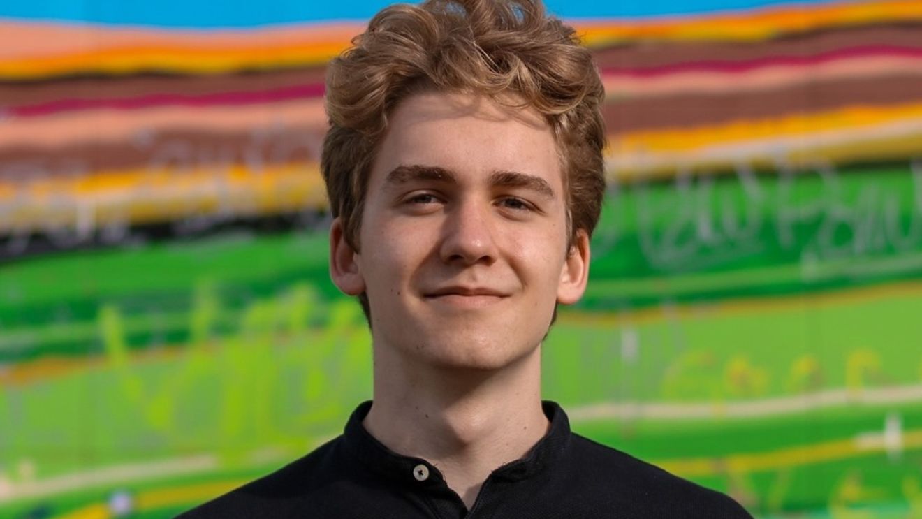 Theodor, elevul de aur din Iași, cu media 10 la BAC, pleacă la studii în SUA. De ce a ales să părăsească România