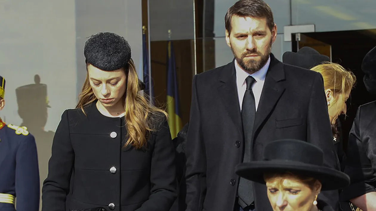 Ex-principele Nicolae s-a căsătorit cu Alina Maria Binder?! Dovada a apărut la înmormântarea Majestăţii Sale!
