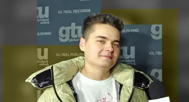 Selly trage „ponoasele” anunțului făcut la CANCAN EXCLUSIV, că părinții lui sunt veri: “Ai, să-mi bag, a mers prea departe duma asta!”