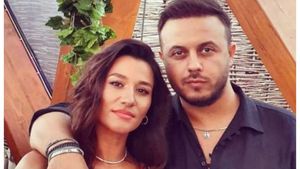 Claudia Pătrășcanu, declarații halucinante despre Gabi Bădălău. A lovit-o sau nu pe mama copiilor săi? Cântăreața: "De atâta suferință și umilință ..."