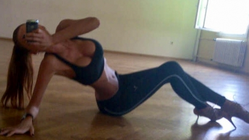 Bianca arata PERFECT dar vrea sa slabeasca! Abdomenul pentru care orice femeie ar face CRIMA