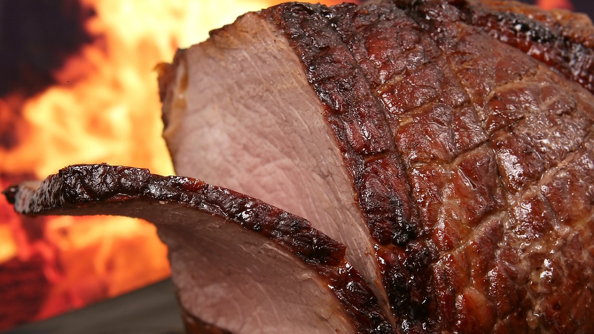 Cu cât se scumpește carnea de porc de Sărbători 2023. Vânzările au scăzut față de anul trecut