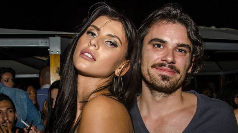 A riscat tot pentru o poza cu Messi! Ce model de la noi a fentat garzile pentru a reusi sa faca fotografia asta