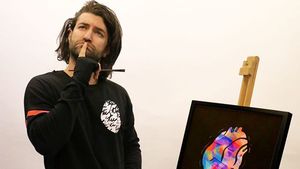 SMILEY a recunoscut că este îndrăgostit! Când nimeni nu se aştepta, artistul a făcut dezvăluiri:’’Încerc să dezvolt familia‘’