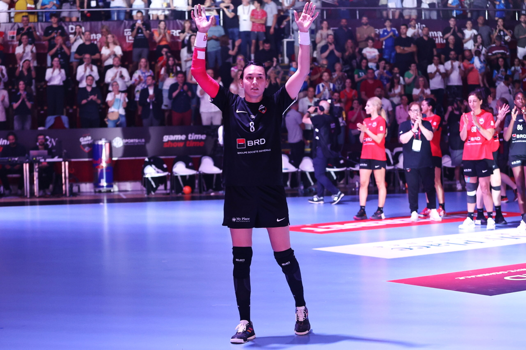 Meciul de retragere din activitatea competitionala a handbalistei Cristina Neagu  (in imagine) din  cadrul evenimentului ,,Gala Neagu - Retragerea unei legende'', disputat la Sala Polivalenta din Bucuresti, duminica, 8 iunie 2025. GEORGE FLUSTER / MEDIAFAX FOTO