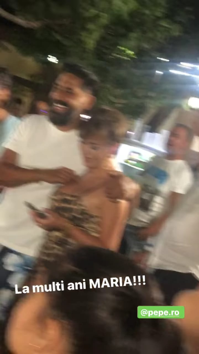Imaginile momentului în showbiz! Connect-R și Misha, filmați în ipostaze tandre la 1 an de la anunțul divorțului! Andra i-a dat de gol