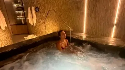 FOTO. Prietena Arynei Sabalenka a încins imaginația fanilor cu apariția ei în costum de baie. Paula Badosa e într-o formă de vis