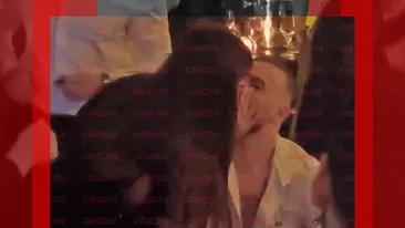 Ex-ginerele lui Adrian Minune a sărutat-o cu foc pe noua iubită în mijlocul mulțimii. Nu se mai ascunde deloc după divorțul de Karmen