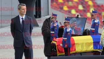 Așa tată, așa fiu. Răzvan Lucescu duce mai departe demnitatea lui „Il Luce” în fața mulțimii. Lecție de decență care a emoționat o țară întreagă