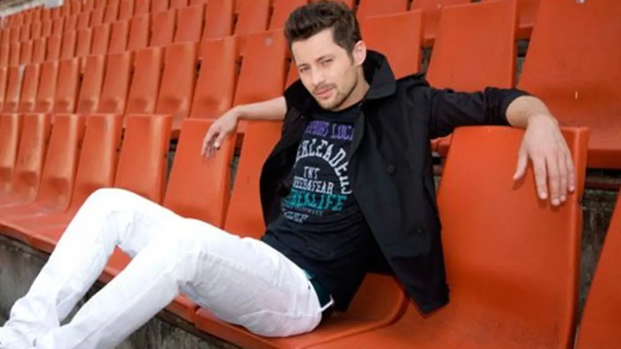 A inceput declinul pentru Adi Sina? A ratat 20.000 de euro de Revelion. Impresarii sunt disperati sa-i gaseasca spectacole