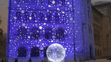 Beculete de Craciun din Bucuresti, aprinse duminica