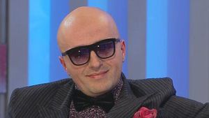 Costi Ionita a ajuns la cutite cu generosul Cupidon! Nu se mai lipeste de el nicio domnisoara cu ganduri de...casnicie!