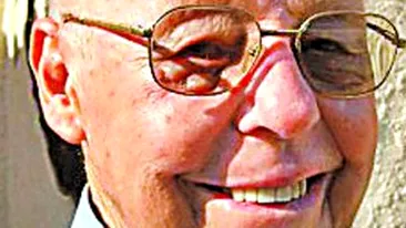 I-a intrat manerul foarfecii prin ochi