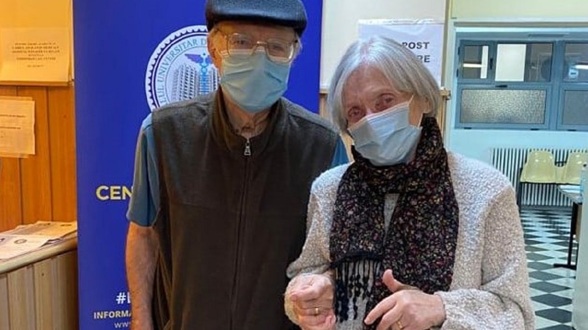 Gest suprem de iubire. Doi îndrăgostiți, soț și soție de 51 de ani, s-au vaccinat anti-COVID, de Dragobete