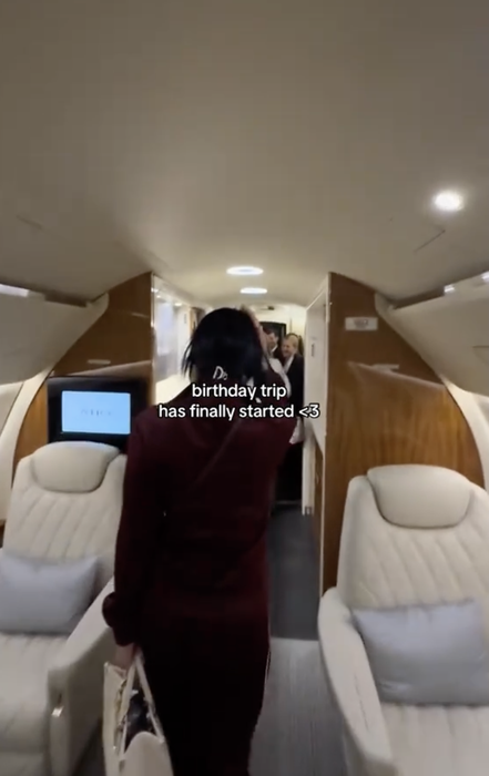 Andreea Bostănică, aroganță de ziua ei de naștere! A sărbătorit la înălțime, într-un avion privat