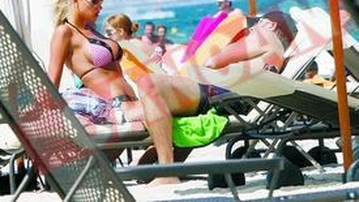 S-a harjonit cu o blonda pe plaja