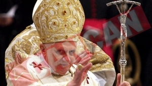 Papa, atacat de o femeie