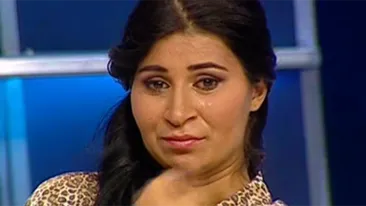 Renegata de propriul tata, fiica lui Ionita din Clejani a fugit din tara! Cum isi castiga acum existenta Ramona