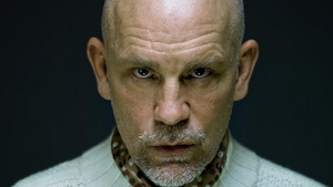 Actor de Oscar, pe scena Festivalului Enescu din Capitala. John Malkovich a jucat la Ateneul Roman