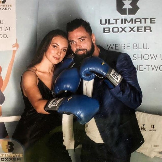 Edwaurd, alături de modelul Andreea Cristea