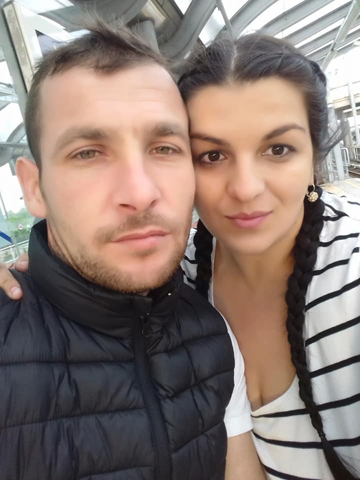 Două fetițe au rămas fără tată, în urma unui accident stupid. Ionuţ şi-a pierdut viaţa sub privirile îngrozite a 100 de oameni, în Germania