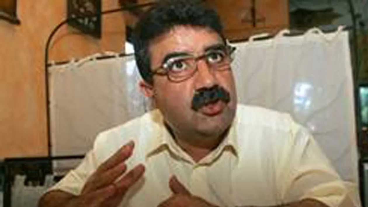 Retinut pentru 2 milioane de euro! Imagini exclusive cu negociatorul jurnalistilor rapiti! Cum traia ”emisarul lui Basescu”