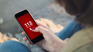 Situație uluitoare la Bacău! Un bărbat a sunat la 112 să spună că atât el, cât și familia lui sunt suspecți de COVID-19, dar autoritățile nu i-au băgat în seamă