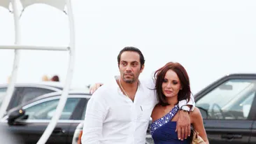 Cand si-a vazut fostul iubit cu alta, Alexandra Badescu a fugit din restaurant! Vezi reactia brunetei cand a dat ochii cu Jimmy!