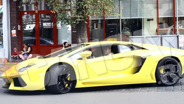 Si milionar, si cu Aventador, cum sa n-ai succes la femei!? Dan Nicorescu si-a pus manusile, si-a aprins trabucul, apoi…