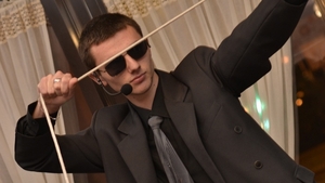 Are 18 ani si deja este in Cartea Recordurilor! Beres Balazs este un magician roman care tinteste sus!