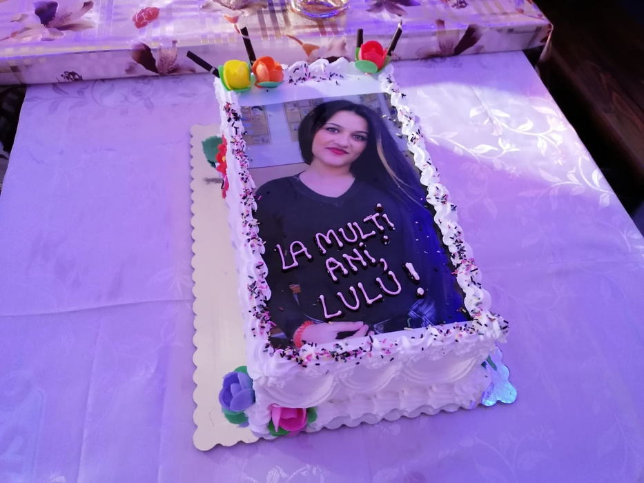 Tortul pe care familia Luizei l-a pregătit pentru ziua în care tânăra ar fi împlinit 19 ani