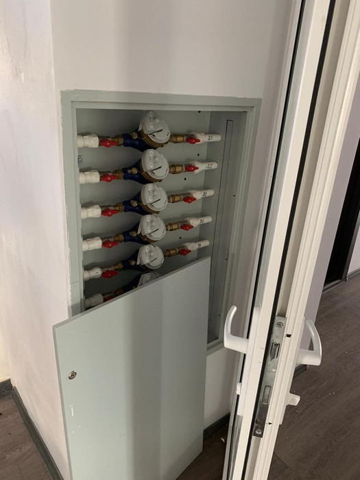 Dezastrul lăsat de românii care au stat într-un centru de carantină din Galați. Viceprimar: „Cine este om și cine câine?”. Imagini greu de privit