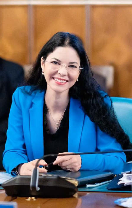 Ionel Arsene și Ana Birchall, scandal teribil în politica din România! “Curcă securistă și urâtă cu spume” VS “exemplu de grobianism”