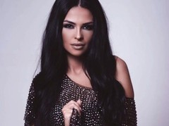 Kim Kardashian de România a scăpat de kilograme cu dieta cu dulciuri!