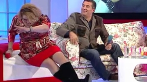 Ioniţă din Clejani şi-a agresat soţia în direct. Vezi ce l-a supărat atât de tare şi cum a reacţionat Viorica